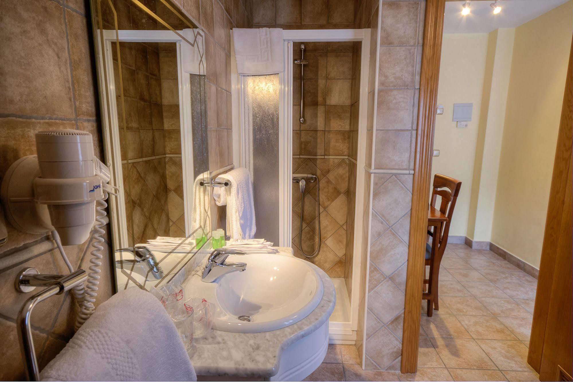 Hostal Jai Alai Leitza  Ngoại thất bức ảnh